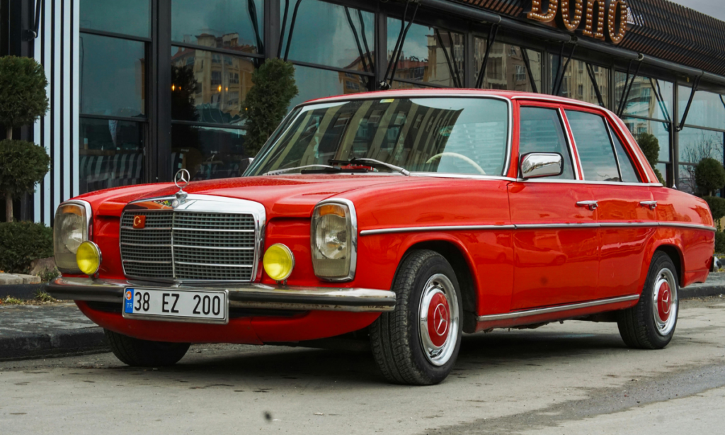 How Refinancing a Car Loan Could Impact Your Credit Score